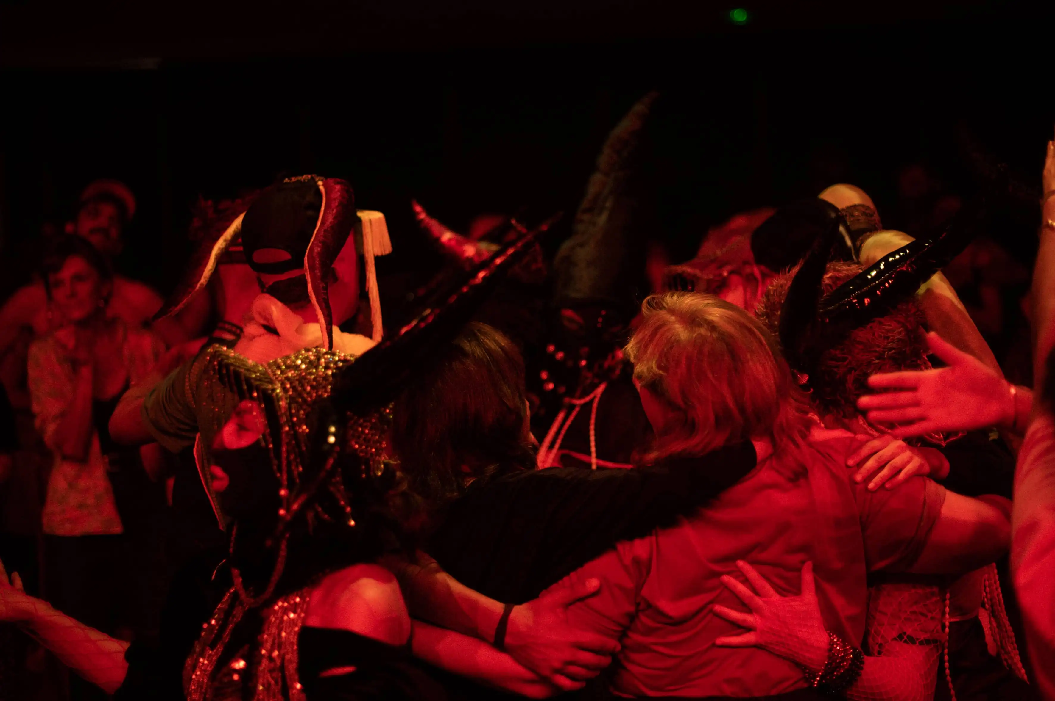 Brave Compagnie - Le bal des ardentes